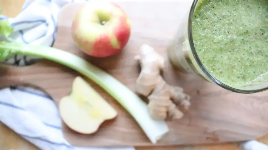 green cleansing smoothie how to use a nutribullet breakfast ideas nutribullet review ginger apple cider vinegar healthy smoothie healthy breakfast ideas foodie food breakfast smoothie ideas cleansing foods