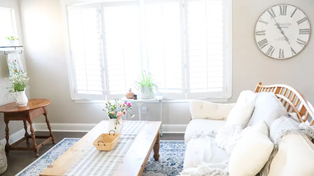 simple farmhouse couch living room cozy beautiful