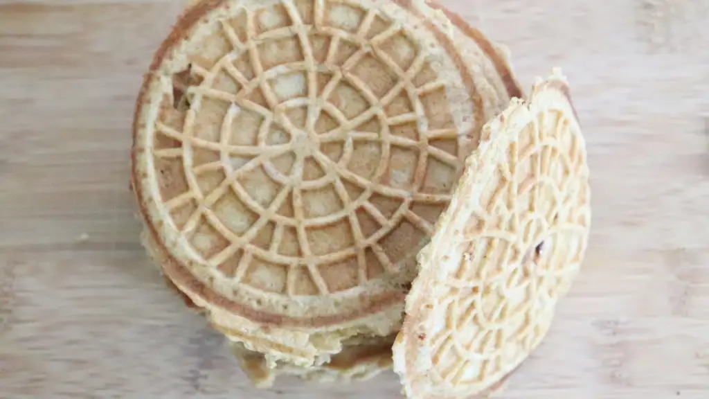 These sourdough pizzelles are the perfect gut-healthy treat, or lather them with peanut butter for lunch. So many options! With no added artificial sugar, these pizzelles are a great snack for kids too. 
