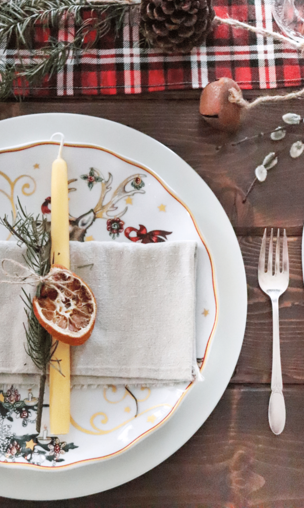 Rustic Farmhouse Christmas Dining Table - The Duvall Homestead