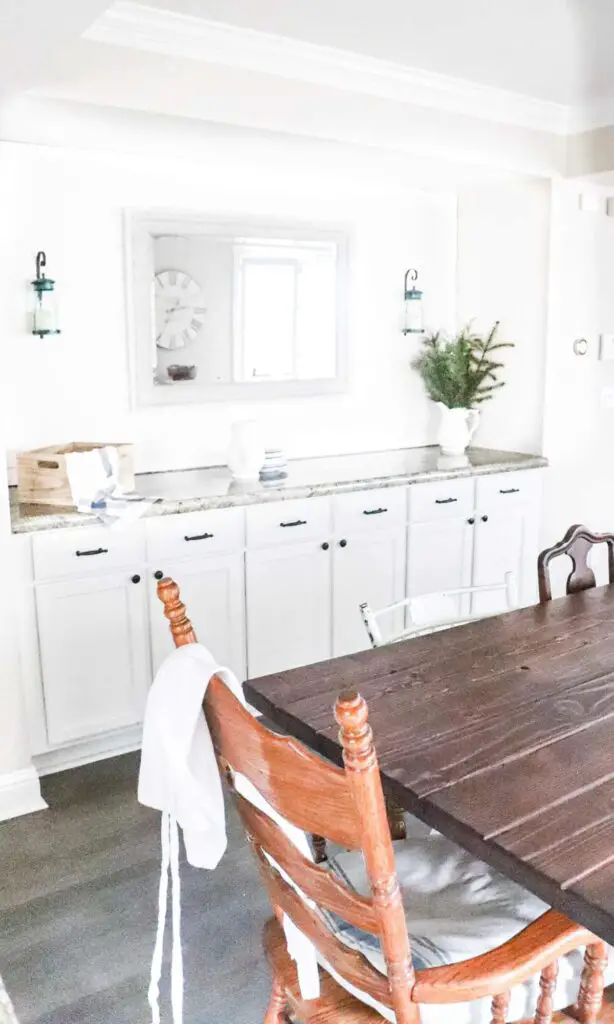 This charming farmhouse shiplap accent wall can give any modern home that classic old world farmhouse style. Learn this easy shiplap DIY to turn any wall of your home into charming farmhouse shiplap. 
