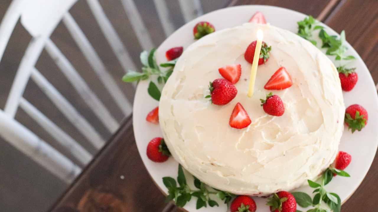 Mini Strawberry Sheet Cake (Uses fresh strawberries) - A Cozy Kitchen