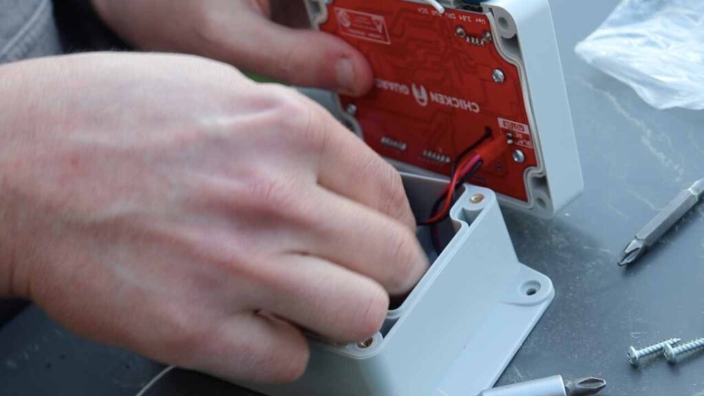 configuring the wires on an automatic chicken coop door