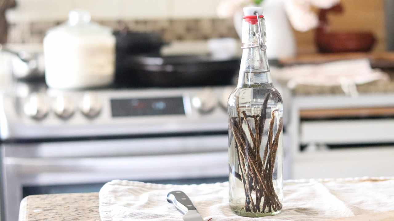 Classic Vanilla Extract Recipe The Duvall Homestead