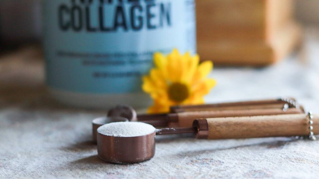 a tablespoon of naked collagen peptides powder